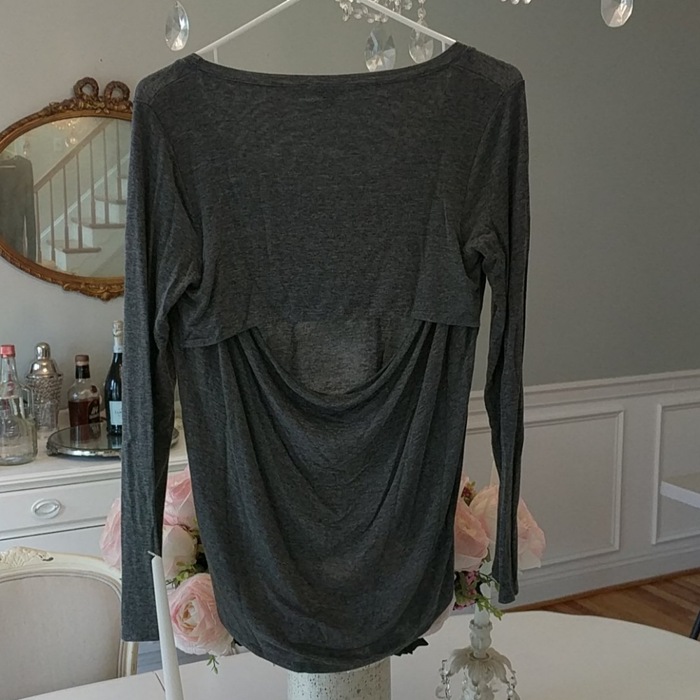 Splendid top medium grey shirt